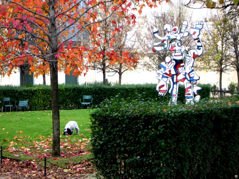Photographie : Pierre Germain - Sculpture de Dubuffet (Tuileries Paris) / numérique